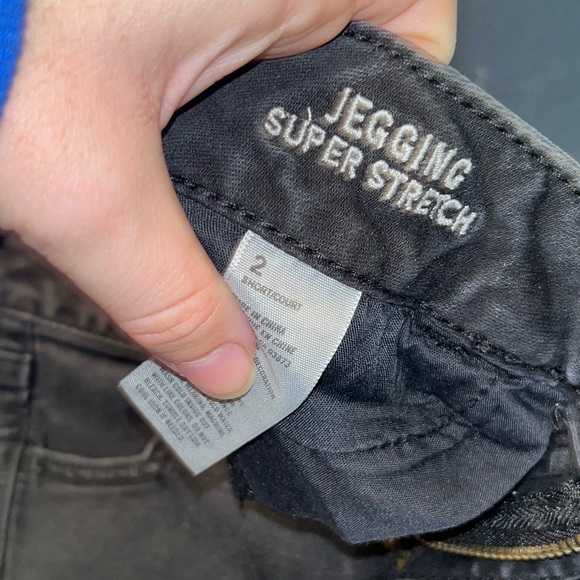 Black American Eagle jeans - Picture 3 of 3